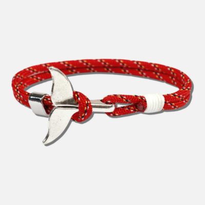 Collar de surfista negro y marrón con diente de tiburón